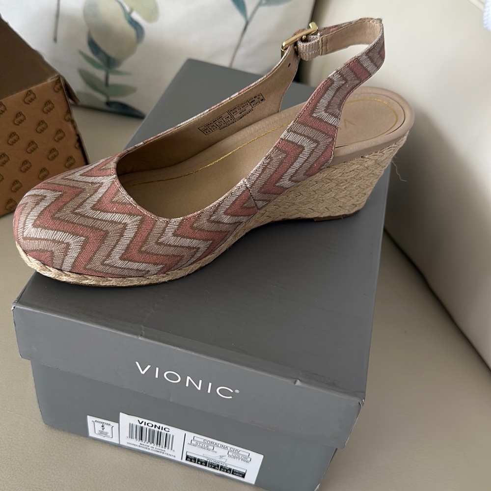 Vionic Coralina Women's Supportive Wedge